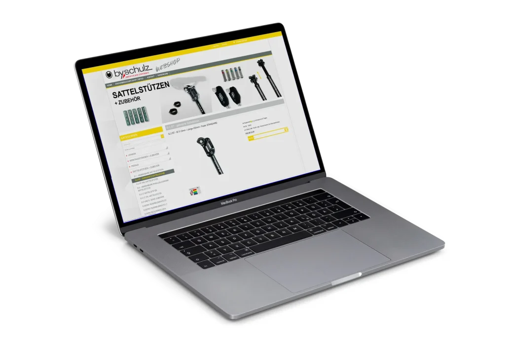 by,schulz - Laptop mit byschulz Shop auf dem Bildschirm